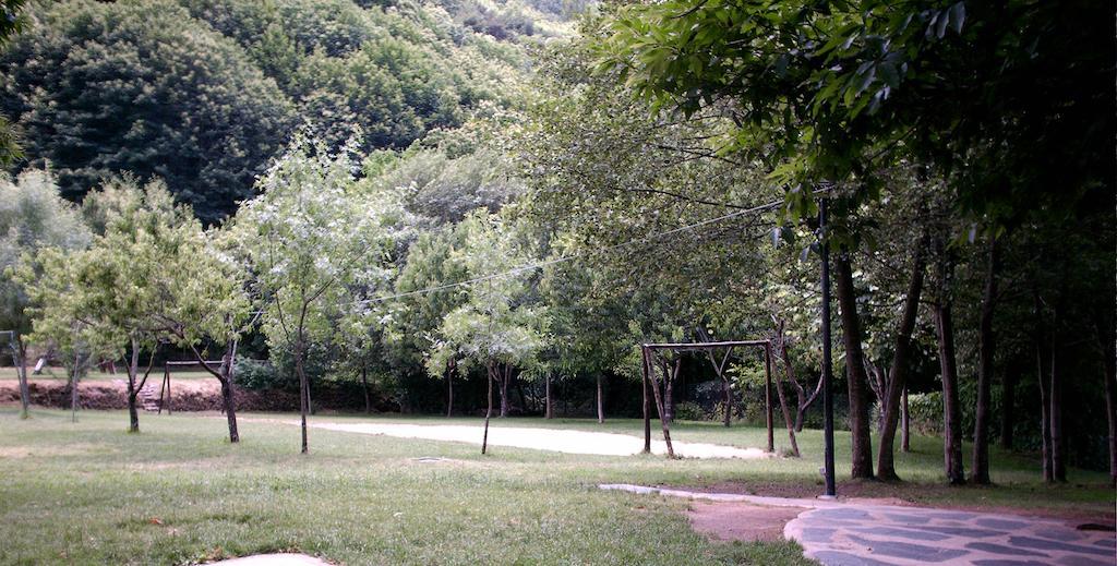 Albergue Turistico Valle del Ambroz Hervás Esterno foto