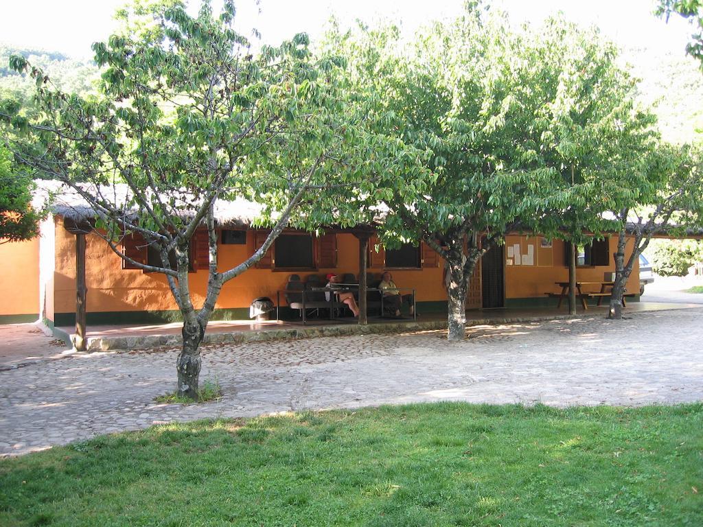 Albergue Turistico Valle del Ambroz Hervás Esterno foto